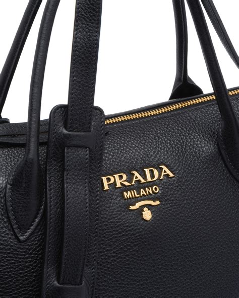 prada iralia|Prada borsa a mano.